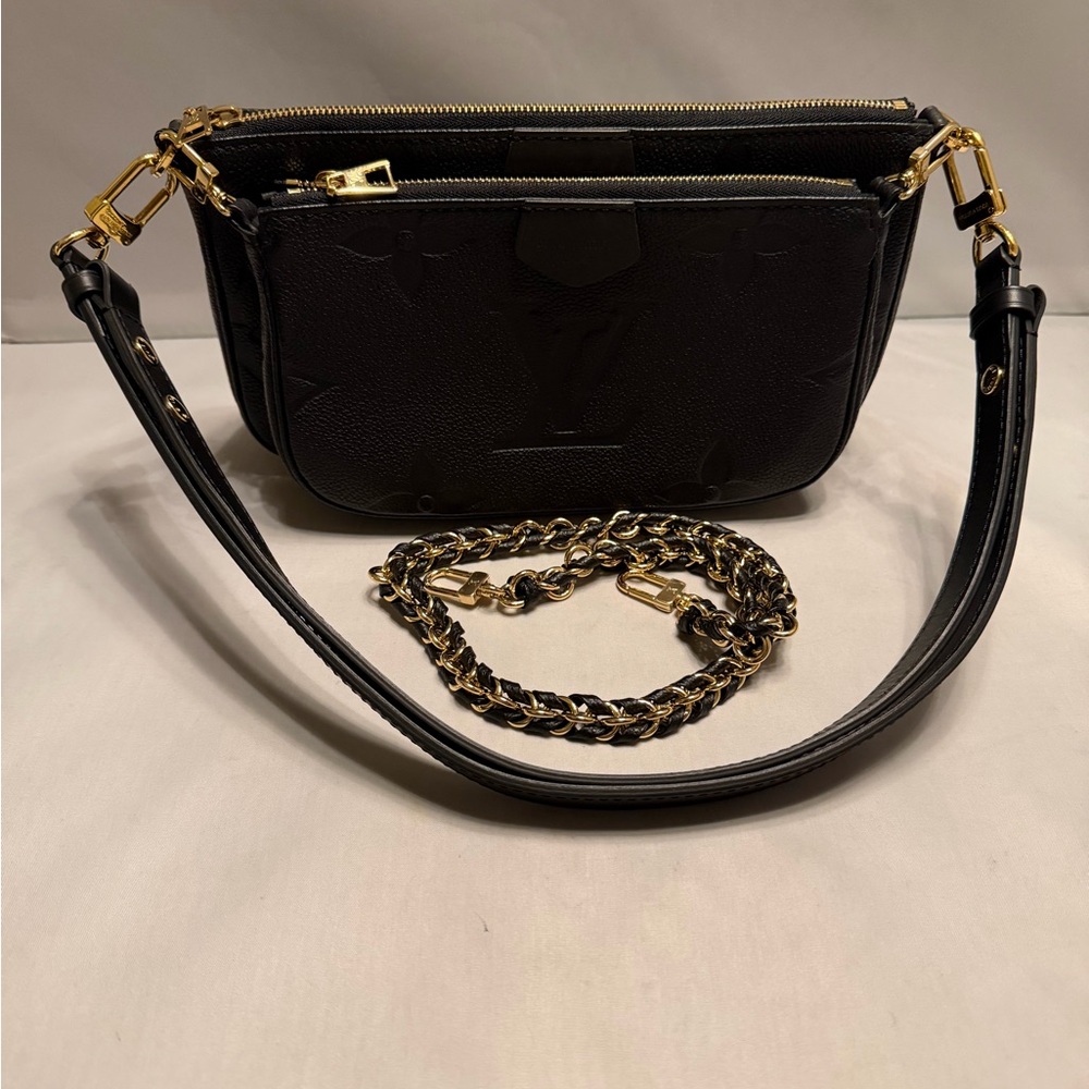 Louis Vuitton multi pochette accessories Bag